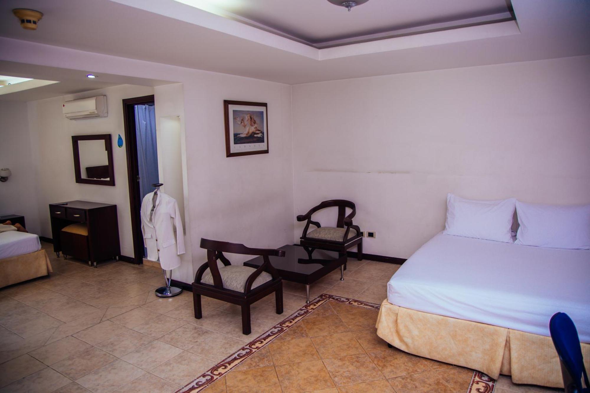 Hotel Plaza Las Americas Cali Bagian luar foto