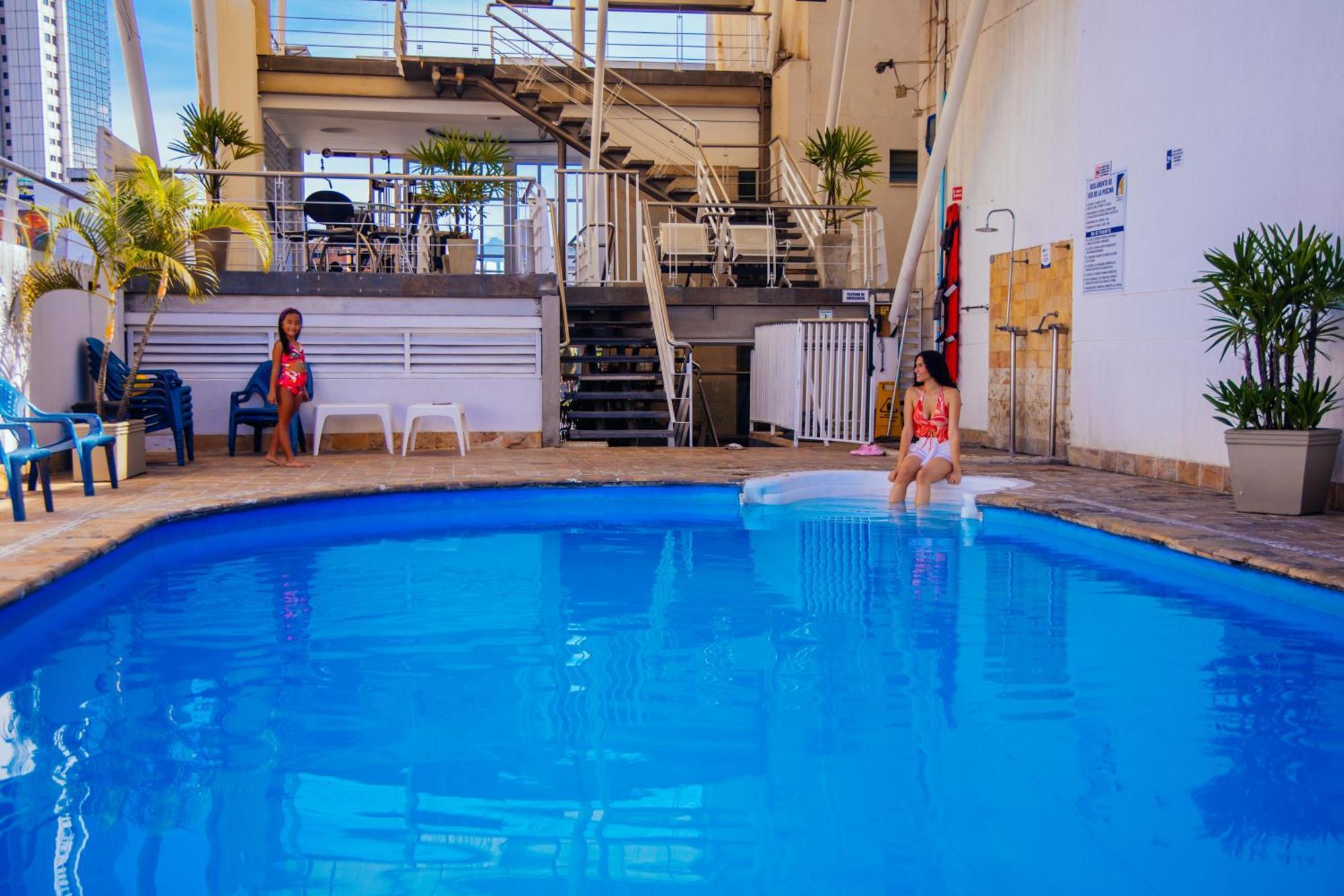 Hotel Plaza Las Americas Cali Bagian luar foto