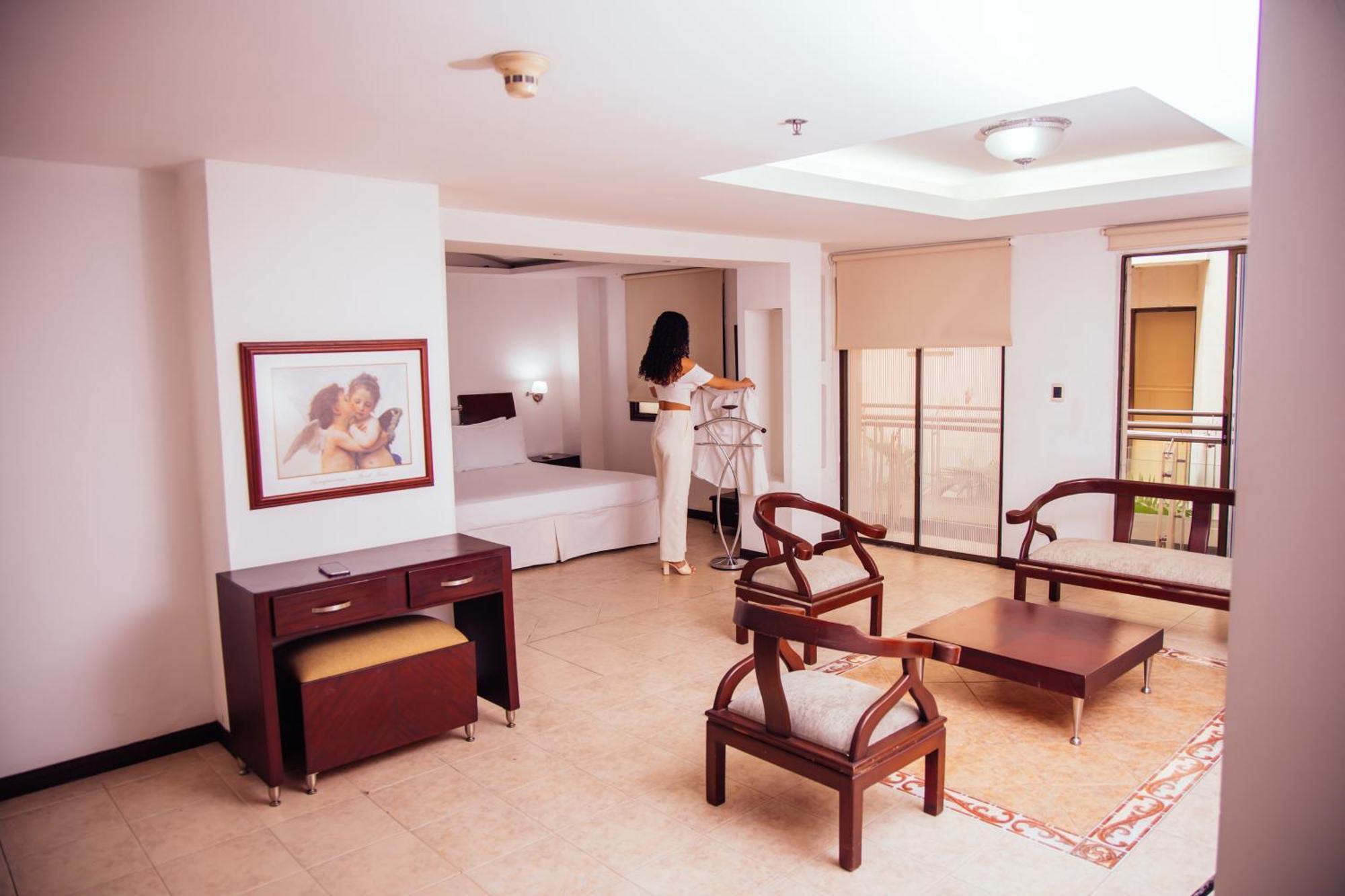 Hotel Plaza Las Americas Cali Bagian luar foto